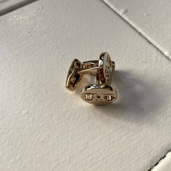 Salvatore Ferragamo Double Gancini Cufflinks - Picture 2 of 3